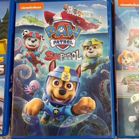 Nickelodeon Paw patrol Movie and book bundle - Picture 5 of 7